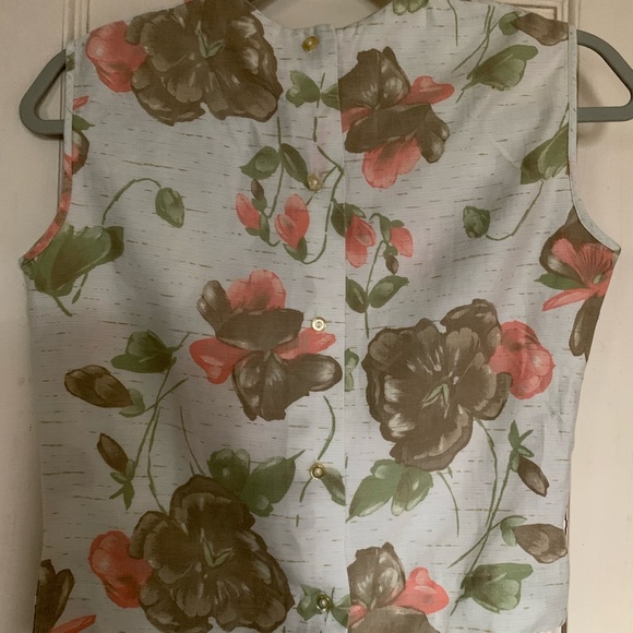 Women Vintage Floral sleeveless crop top🌸 - Picture 12 of 12